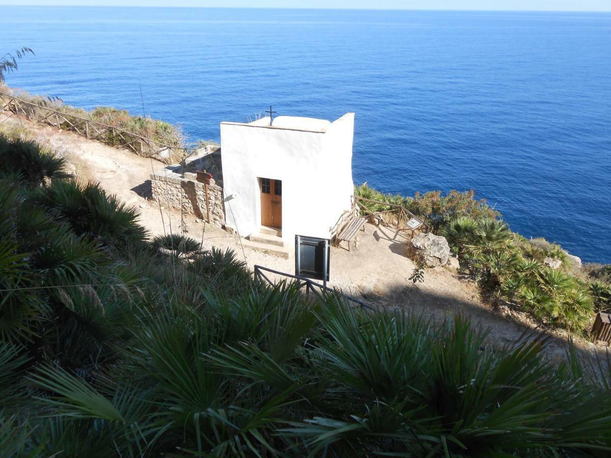 Casa Vacanza Tra Cielo E Mare 库斯托纳奇 外观 照片