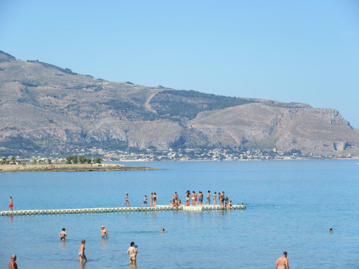 Casa Vacanza Tra Cielo E Mare 库斯托纳奇 外观 照片
